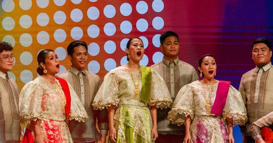 Philippine choir sings