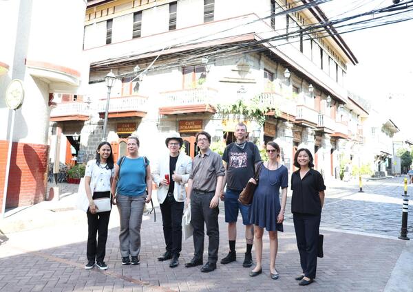 Gruppenfoto von der Verlegerreise nach Manila